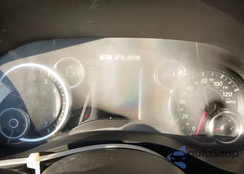 2021 Ram 1500 Big Horn 4X2 5'7 Box из США, поврежденный, VIN 1C6RREFT4MN609846